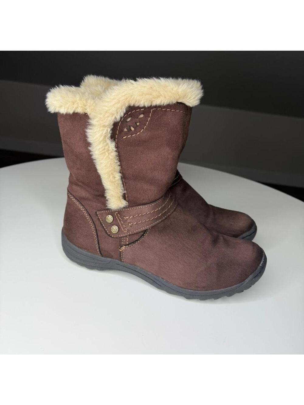 Earth Spirit Faux Fur Winter‎ Boots Women’s Size 8 Brown Cozy Lodgecore Boots